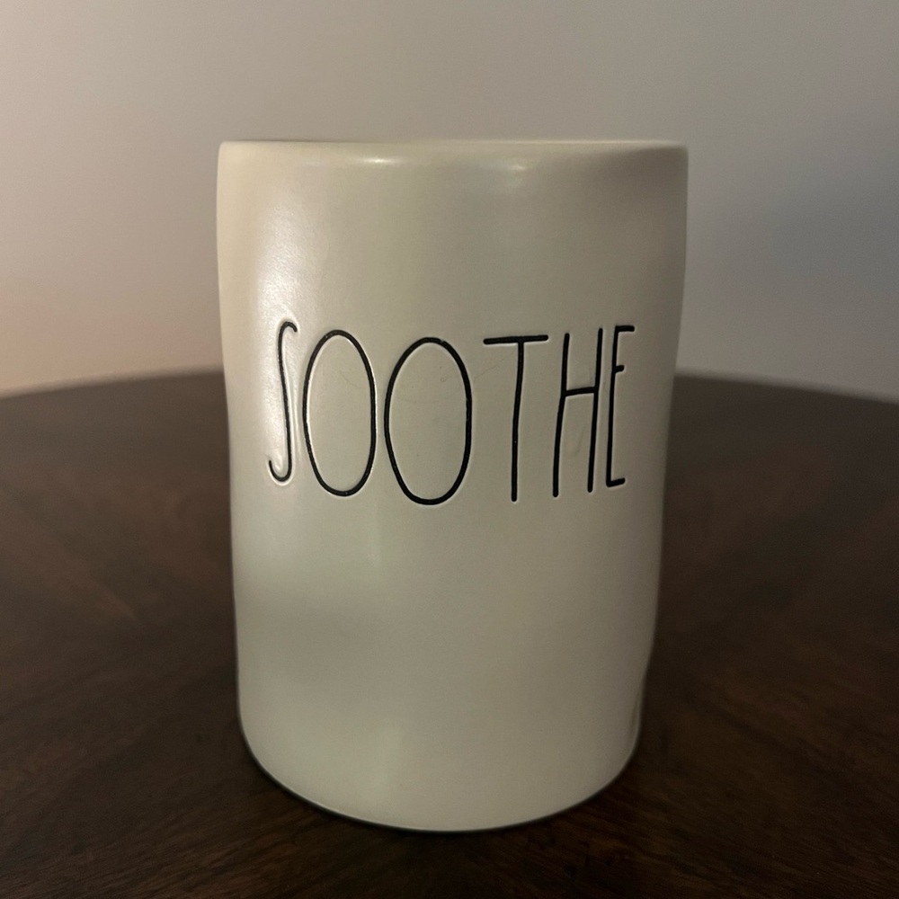 Rae Dunn Candle